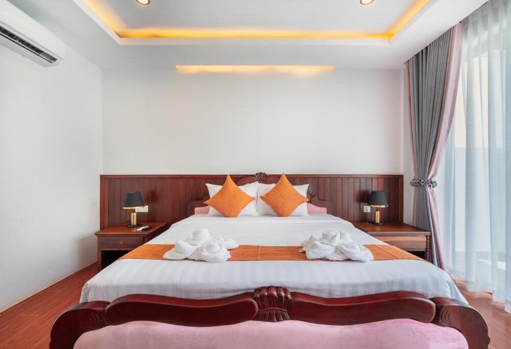 Deluxe Double Room with Balcony